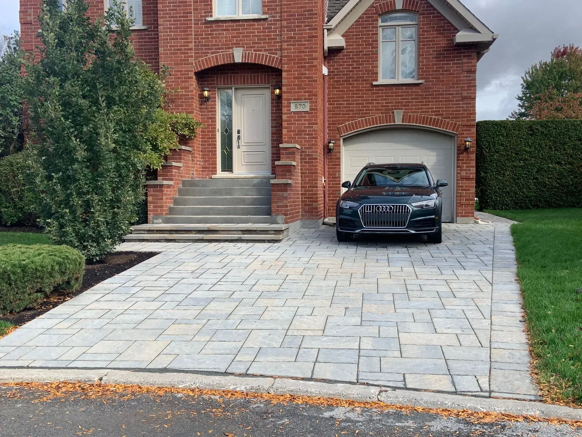 Entrée résidentielle pavés